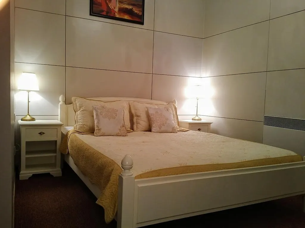 Old City Bucharest Nf Hotels 4*,